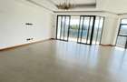 4 Bed Apartment in Riverside - 11
