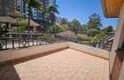 4 Bed House with En Suite in Lavington - 10