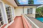 5 Bed House with En Suite in Lavington - 19