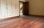4 Bed Apartment with En Suite at Parklands - 10