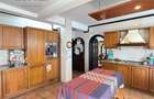 4 Bed Townhouse with En Suite at Riverside - 16