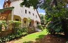 4 Bed Townhouse with En Suite at Lavington Green - 16