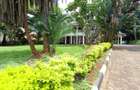 4 Bed House with En Suite at Hill View - 4
