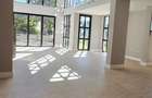 5 Bed Townhouse with En Suite at Palm Valley - 5