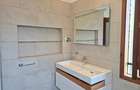 4 Bed House with En Suite at Off Glory Rd - 17
