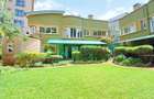 4 Bed Townhouse with En Suite at Riverside Drive - 1