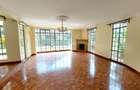 5 Bed Townhouse with En Suite in Lavington - 6