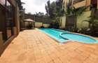 3 Bed Apartment with En Suite in Lavington - 12