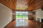 4 Bed House with En Suite in Loresho - 8