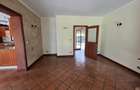 4 Bed House with En Suite in Ridgeways - 15