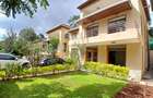 5 Bed Townhouse with En Suite at Lavington Green - 7