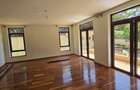 5 Bed Townhouse with En Suite at Lavington Off Convent Drive - 20