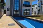 5 Bed Townhouse with En Suite at Lavington Green - 5