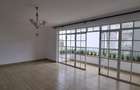 Serviced 3 Bed Apartment with En Suite at Valley Arcade - 7