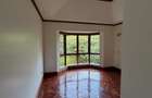 5 Bed Townhouse with En Suite in Runda - 15