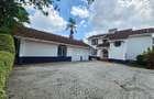4 Bed House with En Suite in Runda - 2