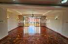 4 Bed Apartment with En Suite in Riverside - 16