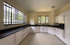5 Bed Townhouse with En Suite in Lavington - 3