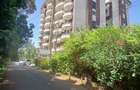 3 Bed Apartment with En Suite at Riverside Drive - 1