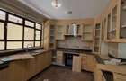 5 Bed Townhouse with En Suite in Lavington - 3