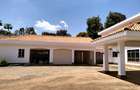 5 Bed House with En Suite in Runda - 19