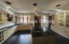 4 Bed House with En Suite in Ridgeways - 10