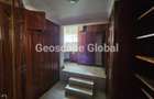 5 Bed House with En Suite in Runda - 9