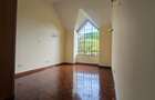 5 Bed Townhouse with En Suite in Lavington - 10