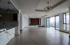 3 Bed Apartment with En Suite at Riverside Drive - 8