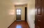 5 Bed Townhouse with En Suite in Lavington - 14