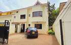 4 Bed Townhouse with En Suite at James Gichuru - 20