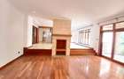 5 Bed Townhouse with En Suite at Lavington - 7