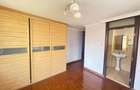 5 Bed Townhouse with En Suite in Lavington - 6