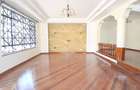 5 Bed Townhouse with En Suite at Lavington Green - 7