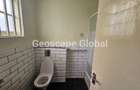 4 Bed House with En Suite in Nyari - 11