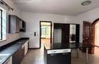 5 Bed Townhouse with En Suite at Lavington - 8