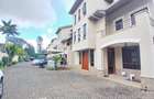 5 Bed Townhouse with En Suite at Lavington - 3