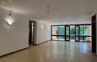3 Bed Apartment with En Suite in Riverside - 4