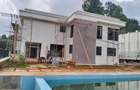 5 Bed Townhouse with En Suite in Kyuna - 8