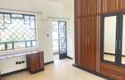 4 Bed Villa with En Suite in Runda - 13