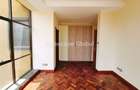 5 Bed Townhouse with En Suite in Lavington - 13