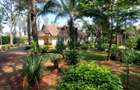 3 Bed House with En Suite in Lavington - 1