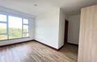 3 Bed Apartment with En Suite in Parklands - 13