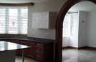 5 Bed House with En Suite at Rosslyn - 7