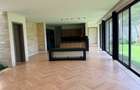 5 Bed Townhouse with En Suite in Westlands Area - 19