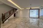 5 Bed Townhouse with En Suite in Lavington - 1