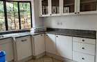 4 Bed Apartment with En Suite at Rosslyn - 10