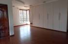 5 Bed Townhouse with En Suite in Runda - 7