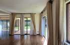 5 Bed Townhouse with En Suite in Lavington - 19