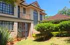 4 Bed Townhouse with En Suite at Off Glory Rd - 3